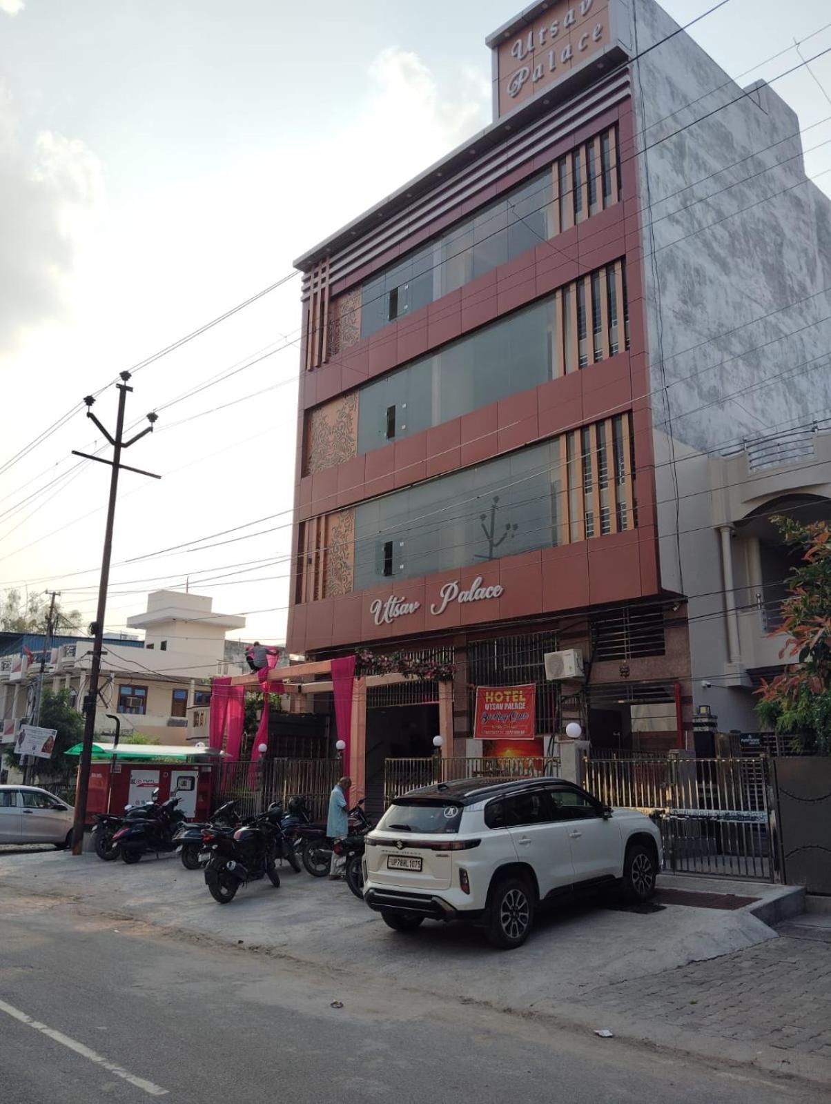 Hotel Utsav Palace Kanpur Exterior photo