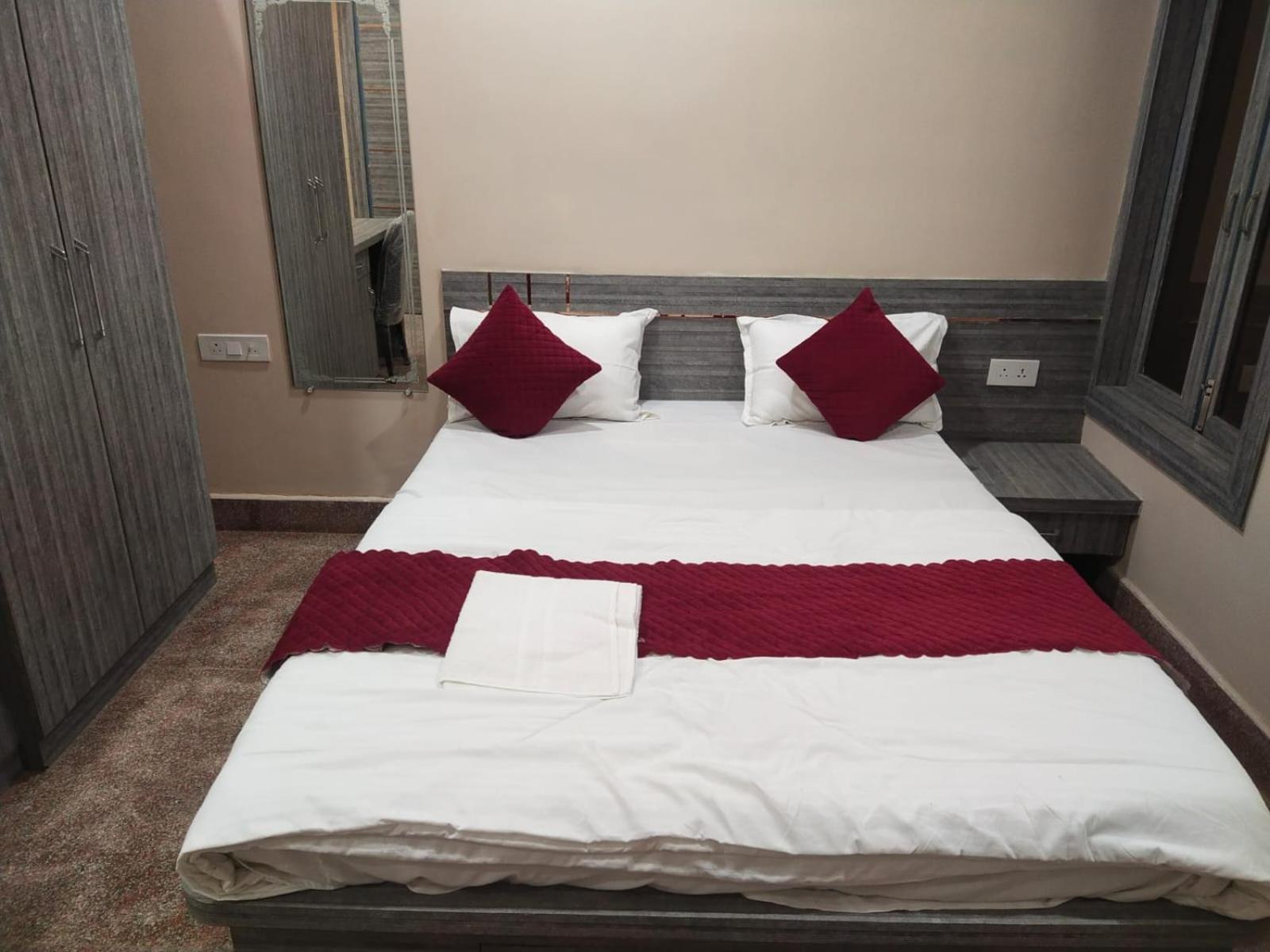 Hotel Utsav Palace Kanpur Exterior photo